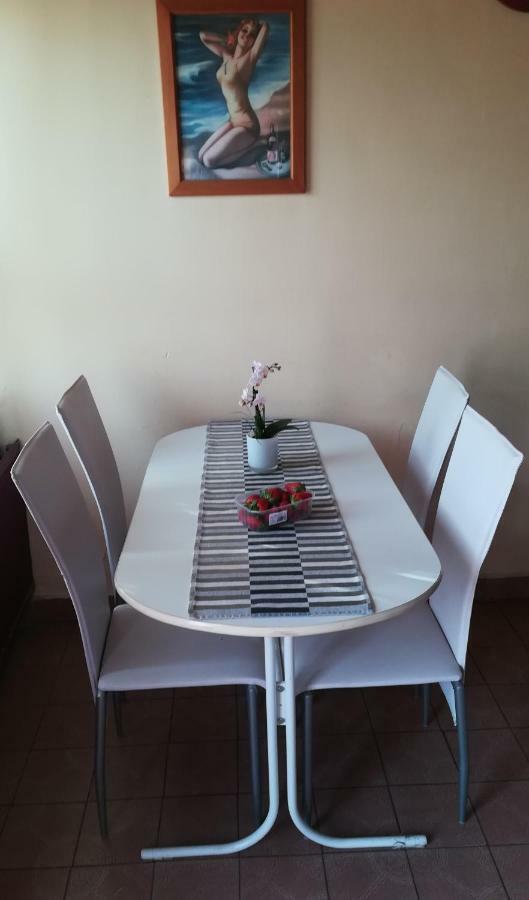 Fekete Macska Panzio Hotel Тата Екстериор снимка